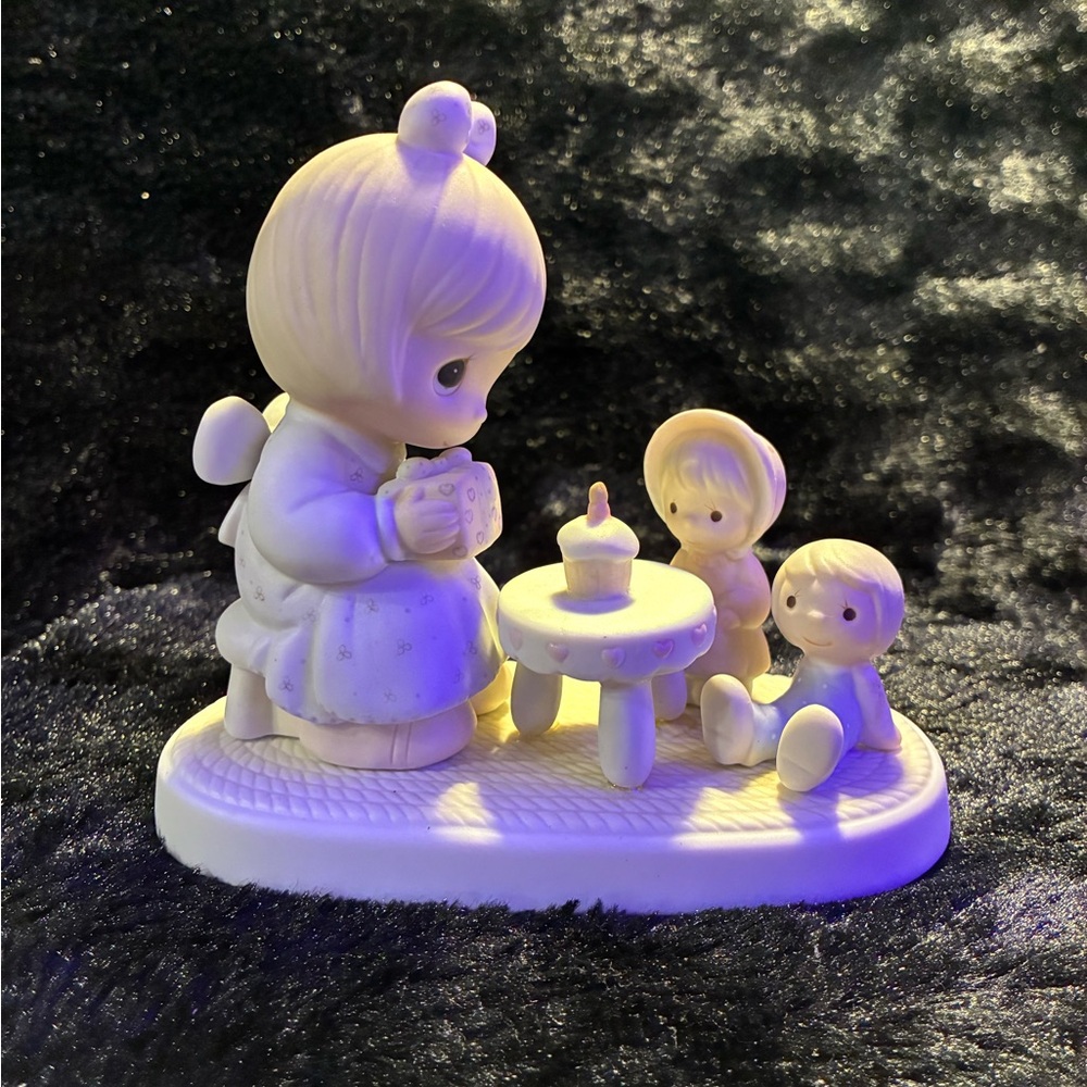 Precious Moments Vintage 1983 “May Your Birthday Be A Blessing” #2826